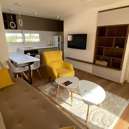 Sunshine Apartment *